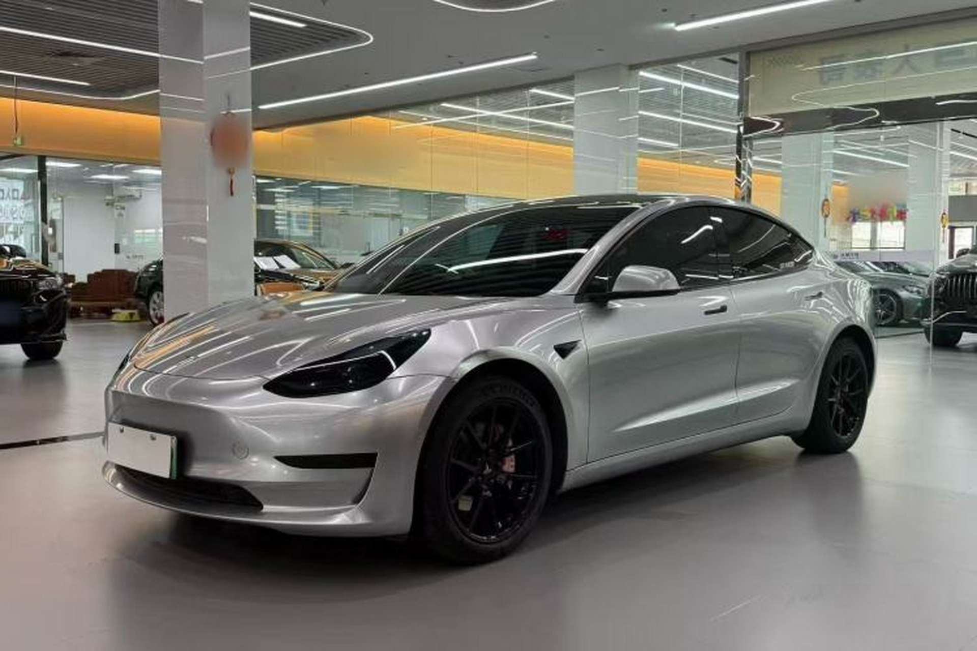 Used Tesla Model 3 2022 Rear-Wheel-Drive Version Front Left 45 Deg