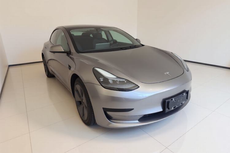 Used Tesla Model 3 2022 Rear-Wheel-Drive Version Front Right 45 Deg
