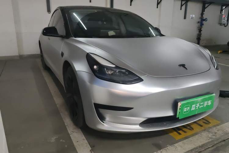 Used Tesla Model 3 2022 Rear-Wheel-Drive Version Front Right 45 Deg