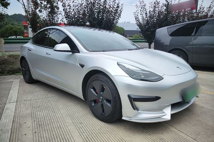 Used Tesla Model 3 2022 Rear-Wheel-Drive Version Front Right 45 Deg