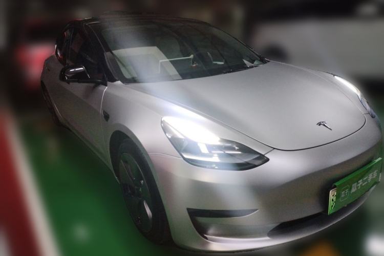 Used Tesla Model 3 2022 Rear-Wheel-Drive Version Front Right 45 Deg