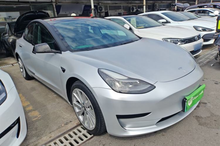 Used Tesla Model 3 2022 Rear-Wheel-Drive Version Front Right 45 Deg
