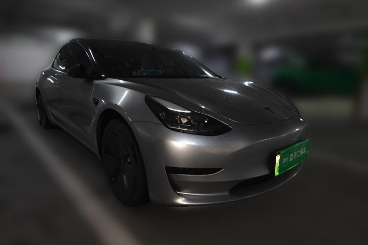 Used Tesla Model 3 2022 Rear-Wheel-Drive Version Front Right 45 Deg