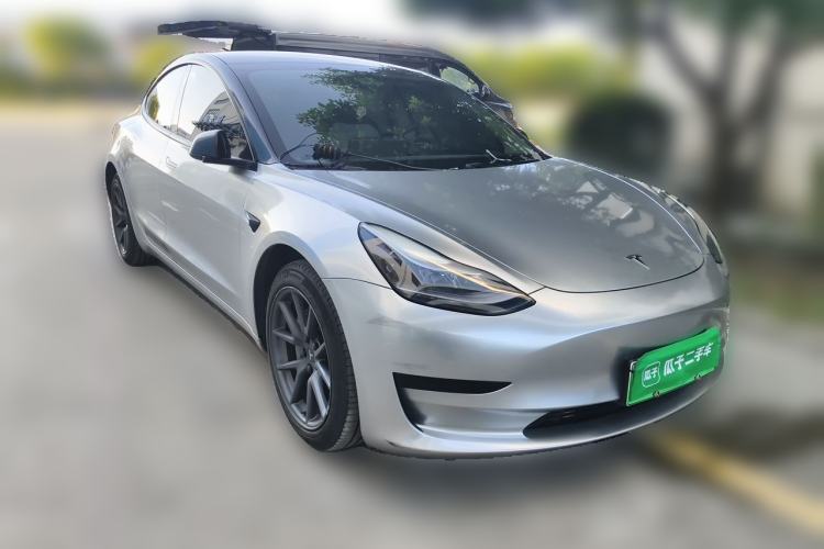 Used Tesla Model 3 2022 Rear-Wheel-Drive Version Front Right 45 Deg