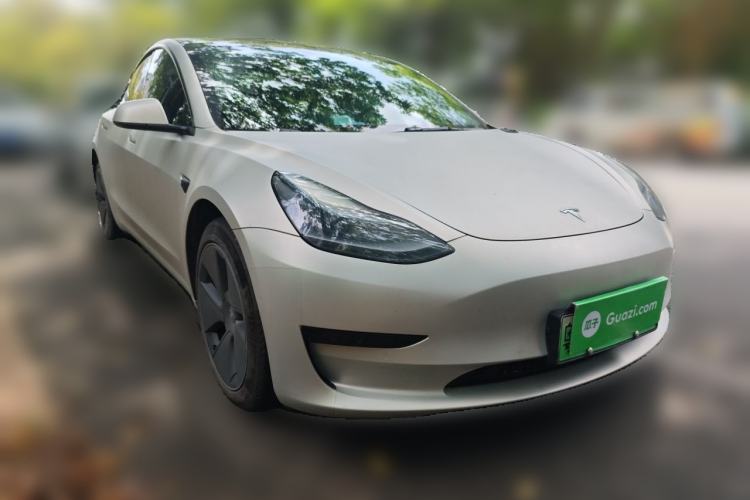 Used Tesla Model 3 2022 Rear-Wheel-Drive Version Front Right 45 Deg