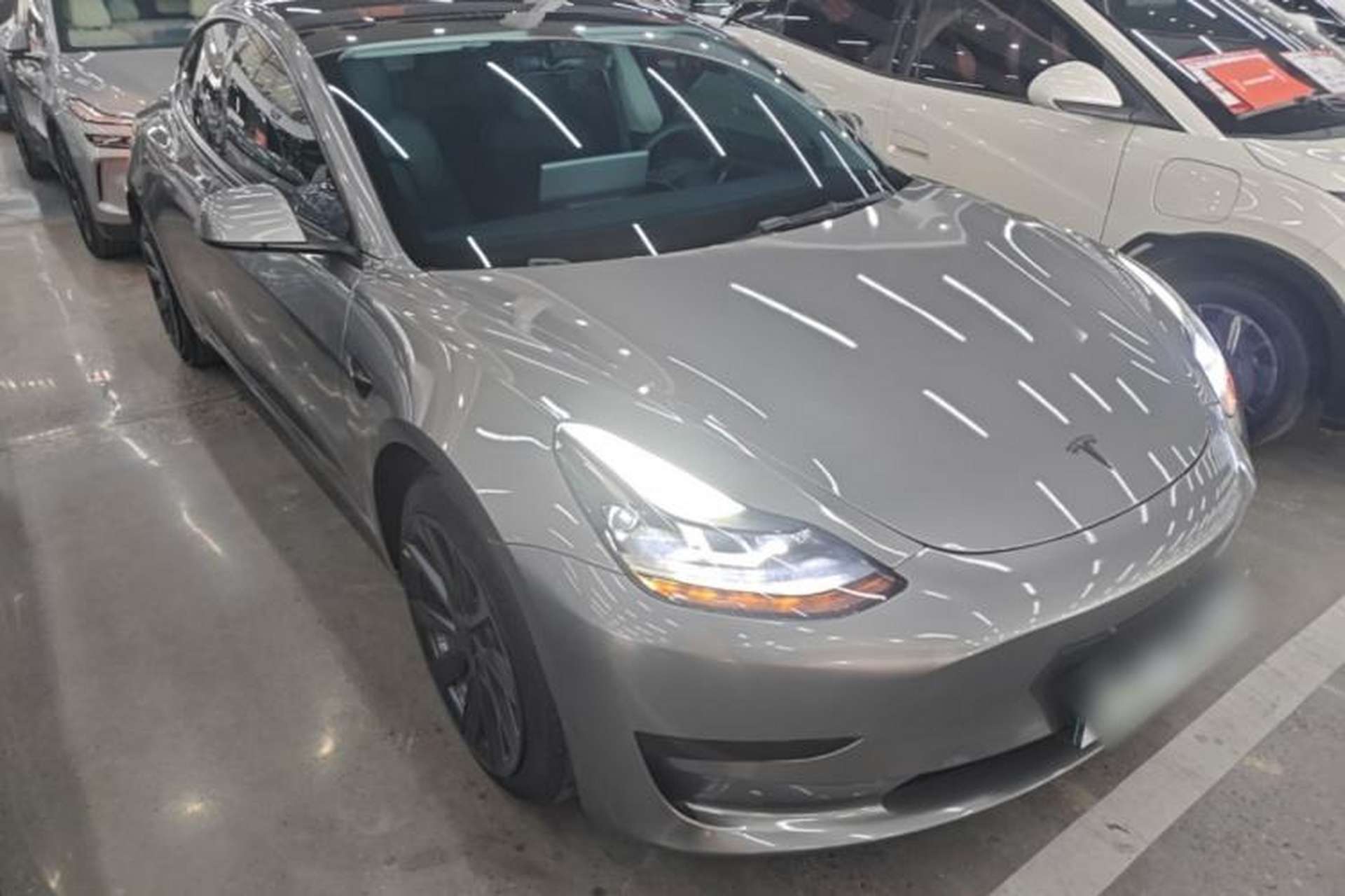 Used Tesla Model 3 2022 Rear-Wheel-Drive Version Front Right 45 Deg