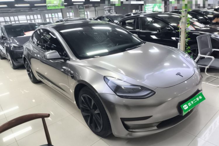 Used Tesla Model 3 2022 Rear-Wheel-Drive Version Front Right 45 Deg