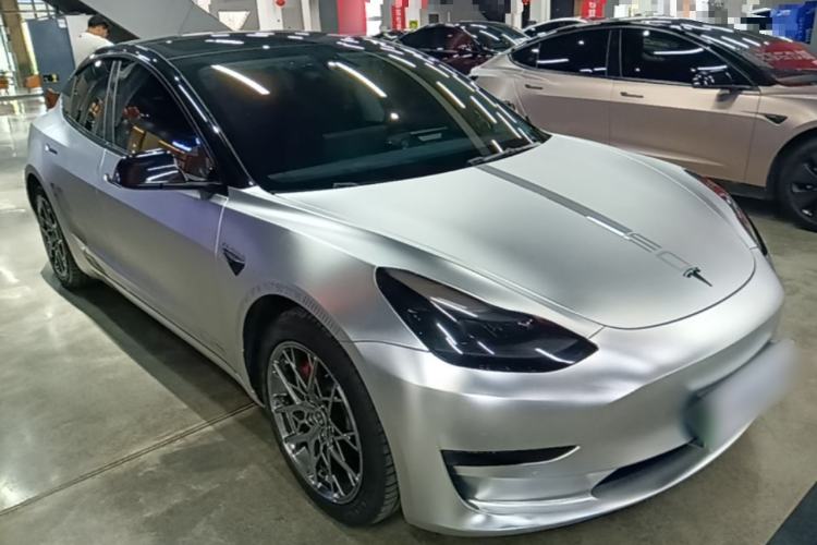 Used Tesla Model 3 2022 Rear-Wheel-Drive Version Front Right 45 Deg