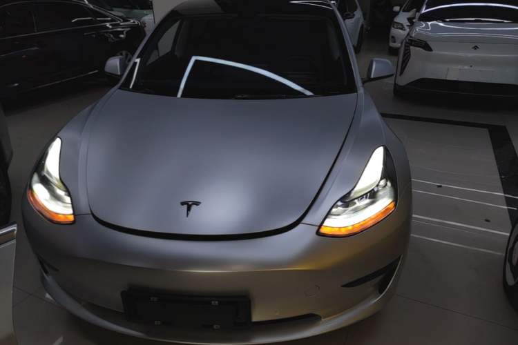 Used Tesla Model 3 2022 Rear-Wheel-Drive Version Front