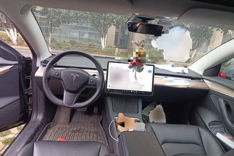 Used Tesla Model 3 2022 Rear-Wheel-Drive Version Interior 2