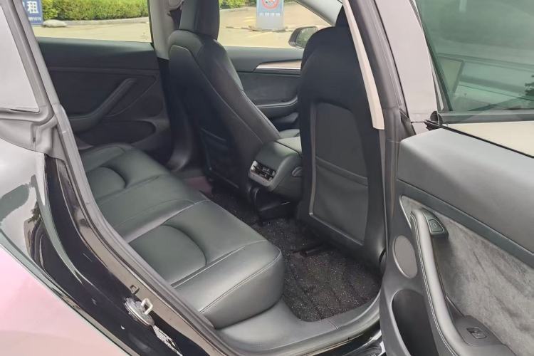 Used Tesla Model 3 2022 Rear-Wheel-Drive Version Interior 4