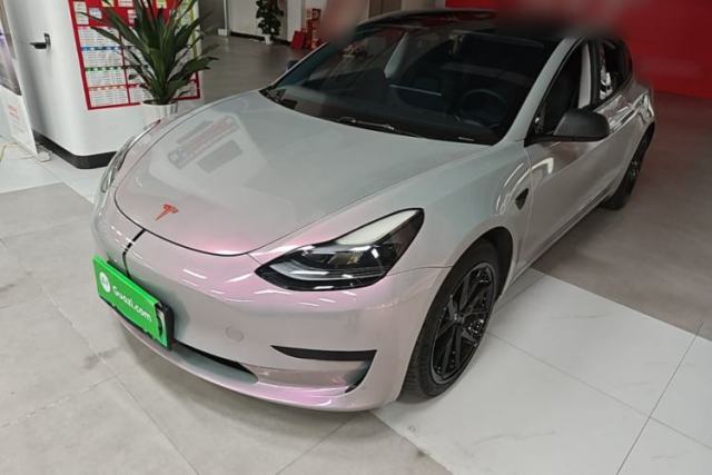 Ojetý Tesla Model 3 2022 Rear-Wheel-Drive Version