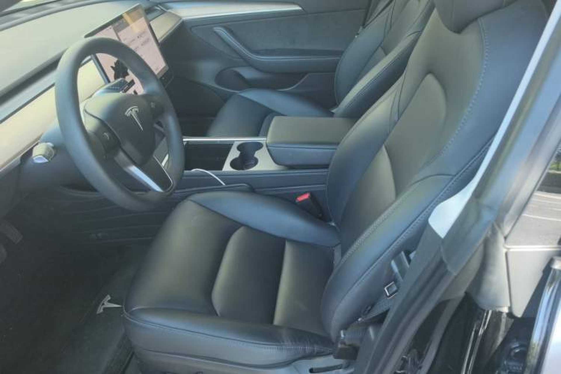 Used Tesla Model 3 2022 Rear-Wheel-Drive Version Left Front Seat