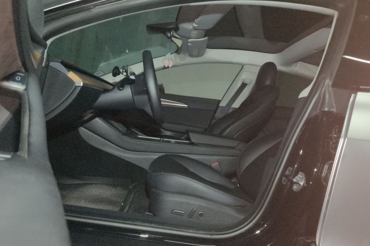 Used Tesla Model 3 2022 Rear-Wheel-Drive Version Left Front Seat