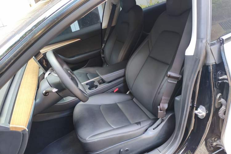 Used Tesla Model 3 2022 Performance High-Performance All-Wheel-Drive Version Left Front Seat