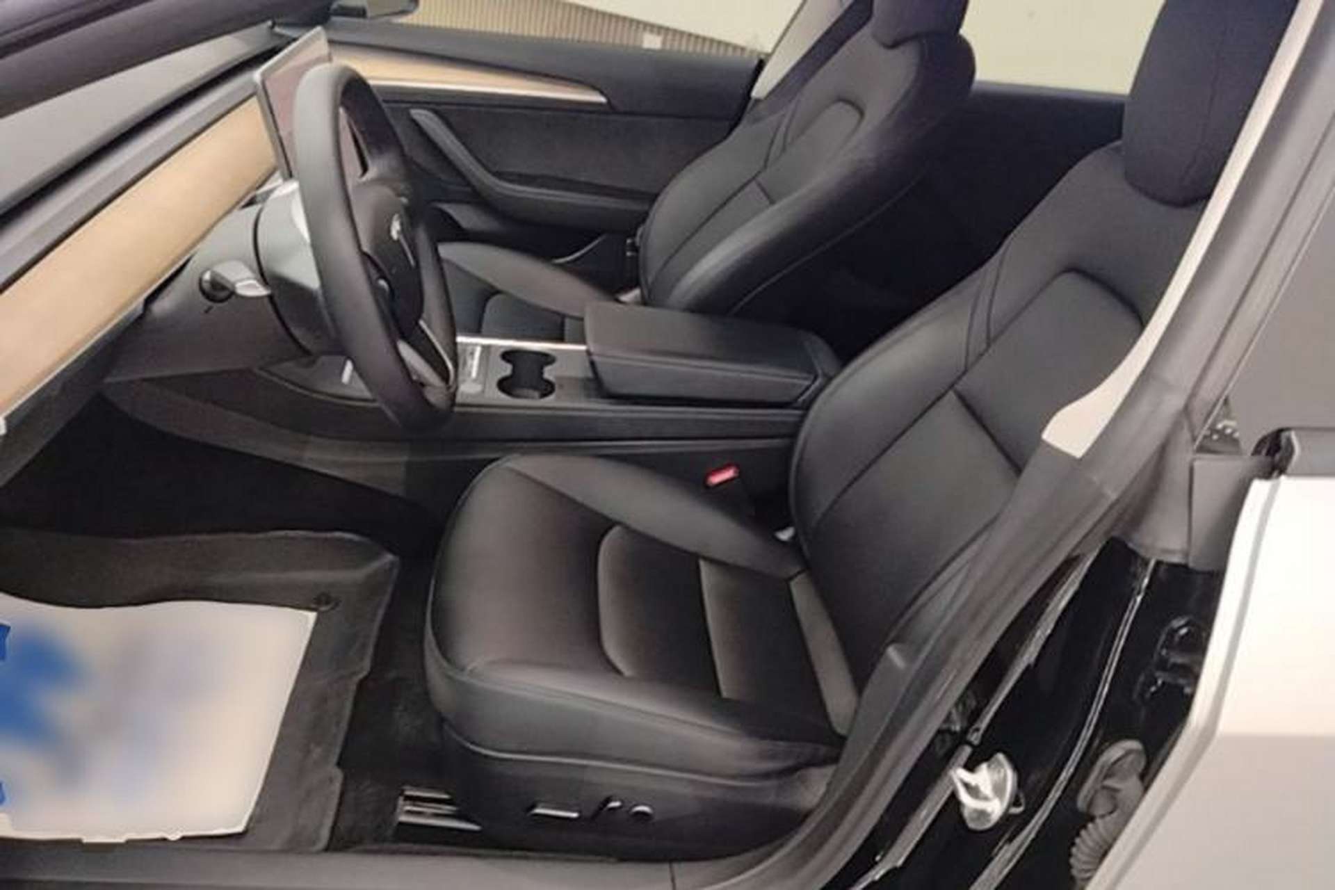 Used Tesla Model 3 2022 Rear-Wheel-Drive Version Left Front Seat