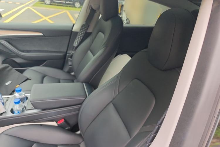 Used Tesla Model 3 2022 Rear-Wheel-Drive Version Left Front Seat