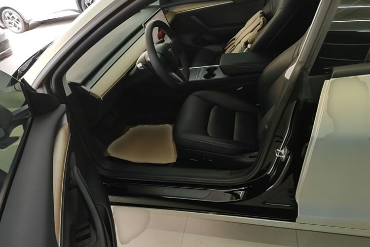 Used Tesla Model 3 2022 Rear-Wheel-Drive Version Left Front Seat