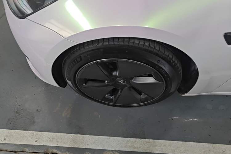 Used Tesla Model 3 2022 Rear-Wheel-Drive Version Left Front Wheel Hub