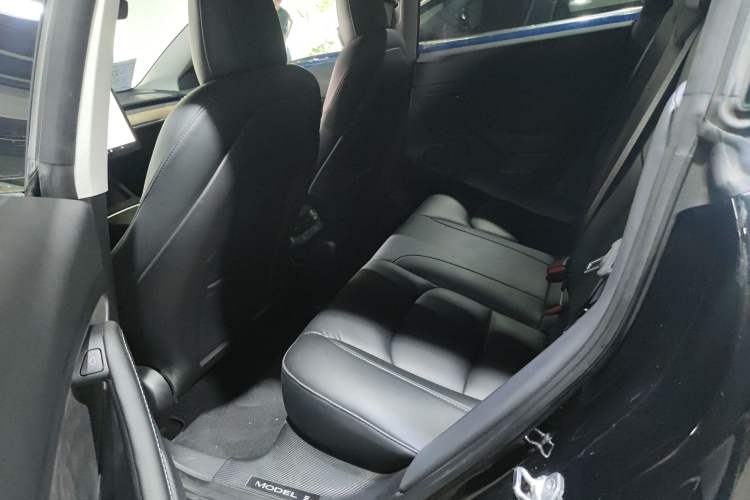 Used Tesla Model 3 2022 Rear-Wheel-Drive Version Left Rear Seat