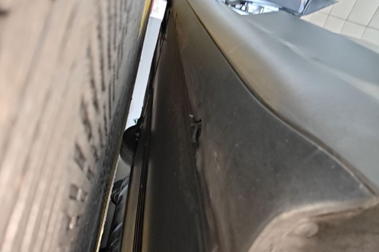 Used Tesla Model 3 2022 Rear-Wheel-Drive Version Left Side Sill