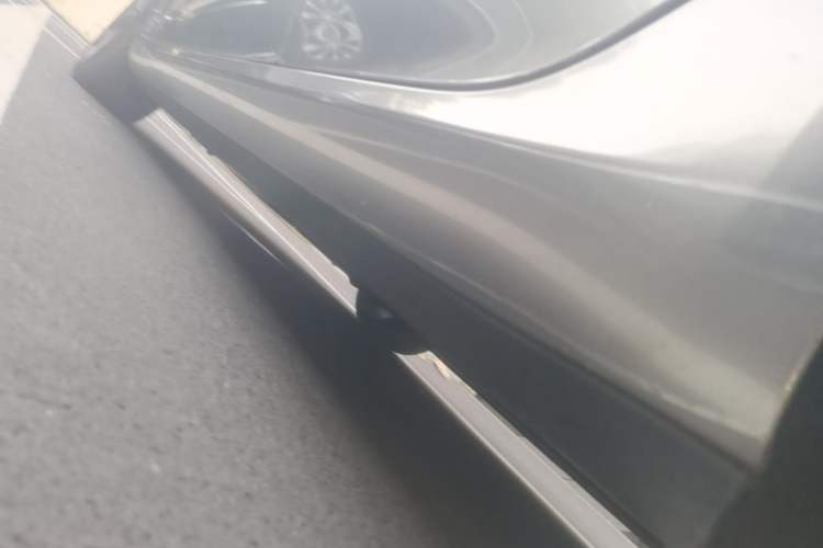 Used Tesla Model 3 2022 Performance High-Performance All-Wheel-Drive Version Left Side Sill