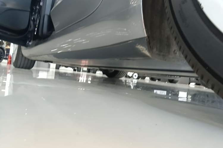 Used Tesla Model 3 2022 Rear-Wheel-Drive Version Left Side Sill