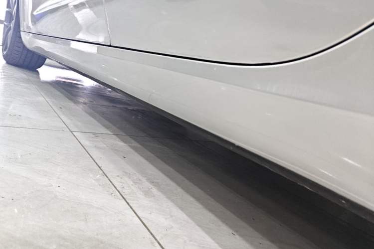 Used Tesla Model 3 2022 Performance High-Performance All-Wheel-Drive Version Left Side Sill