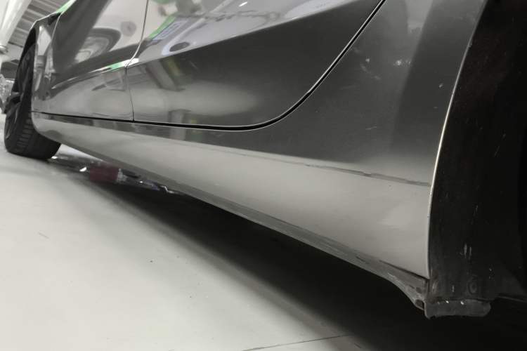Used Tesla Model 3 2022 Rear-Wheel-Drive Version Left Side Sill