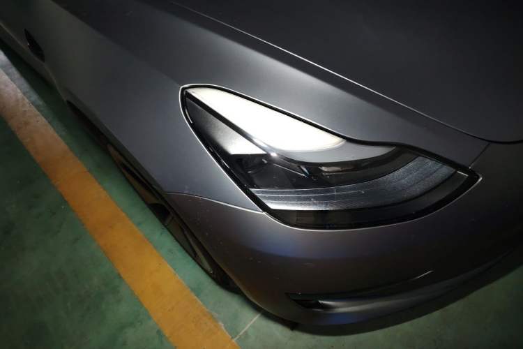Used Tesla Model 3 2022 Rear-Wheel-Drive Version Right Front Headlight