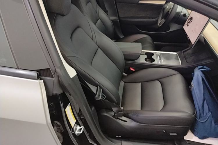 Used Tesla Model 3 2022 Rear-Wheel-Drive Version Right Front Seat