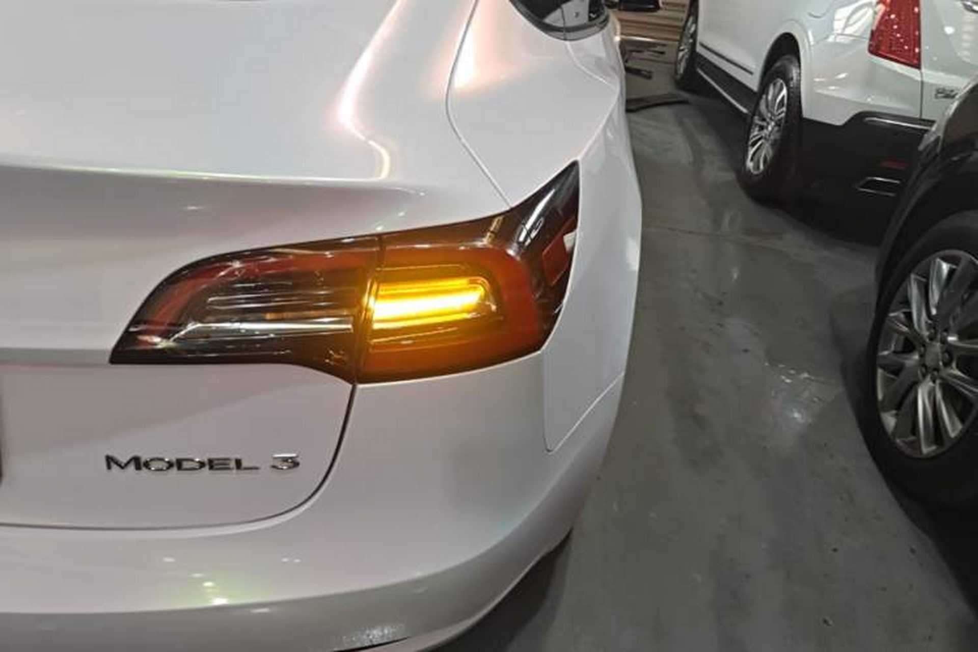 Used Tesla Model 3 2022 Rear-Wheel-Drive Version Right Rear Taillight