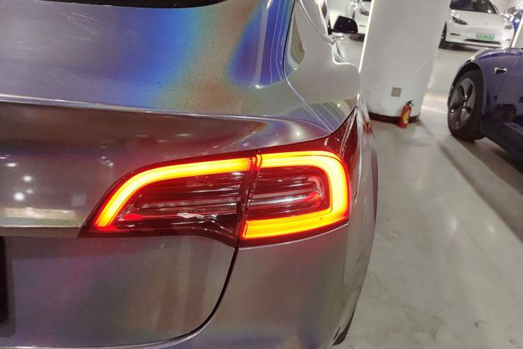 Used Tesla Model 3 2022 Rear-Wheel-Drive Version Right Rear Taillight
