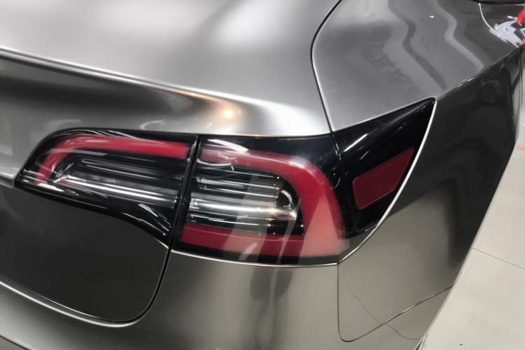 Used Tesla Model 3 2022 Rear-Wheel-Drive Version Right Rear Taillight