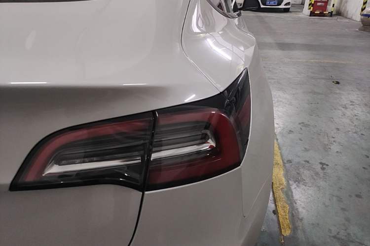 Used Tesla Model 3 2022 Rear-Wheel-Drive Version Right Rear Taillight