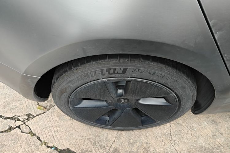Used Tesla Model 3 2022 Rear-Wheel-Drive Version Right Rear Wheel Hub