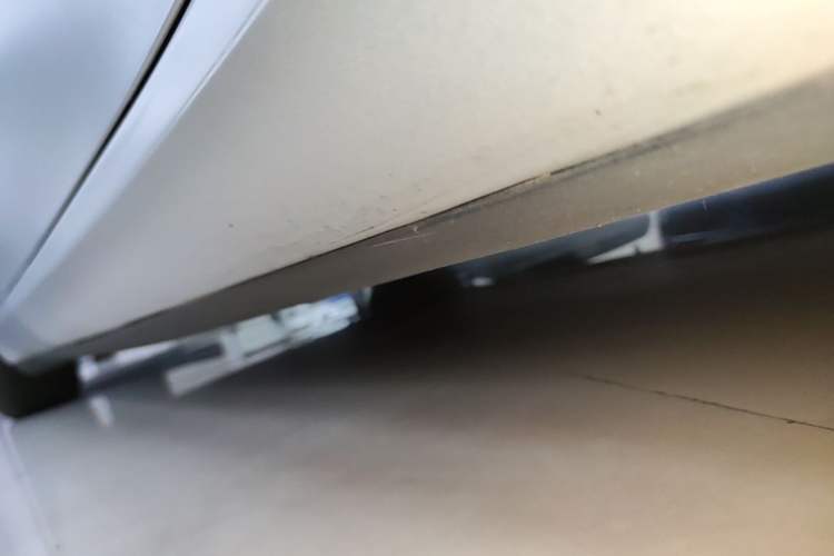 Used Tesla Model 3 2022 Rear-Wheel-Drive Version Right Side Sill