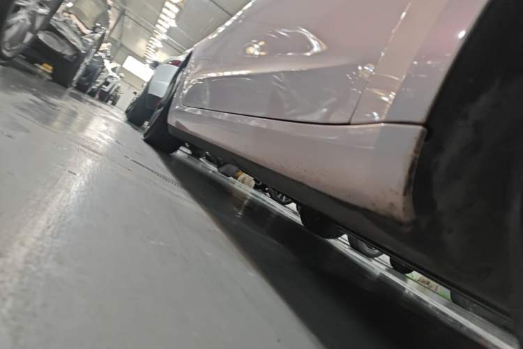 Used Tesla Model 3 2022 Rear-Wheel-Drive Version Right Side Sill