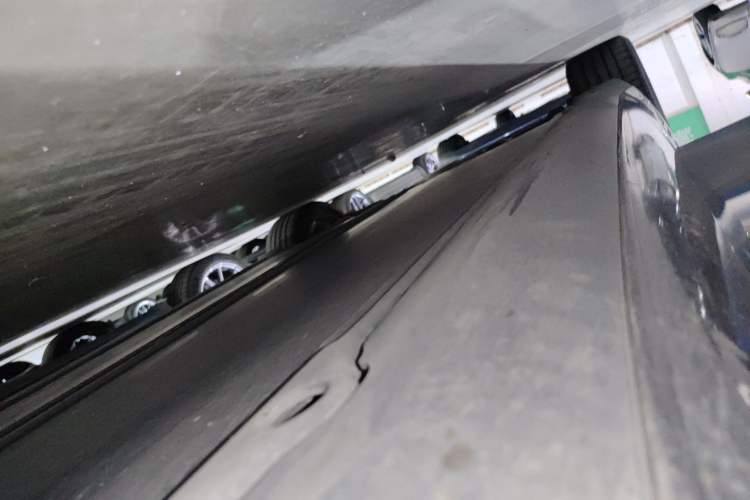 Used Tesla Model 3 2022 Rear-Wheel-Drive Version Right Side Sill