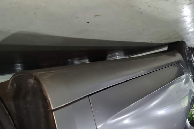 Used Tesla Model 3 2022 Rear-Wheel-Drive Version Right Side Sill