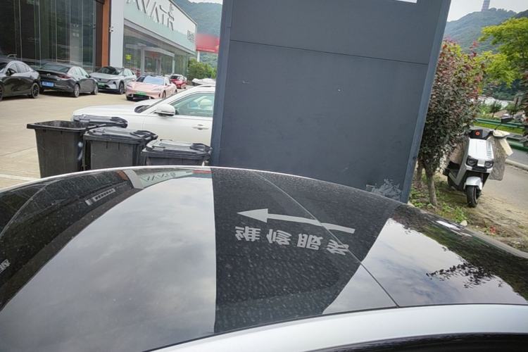 Used Tesla Model 3 2022 Rear-Wheel-Drive Version Roof