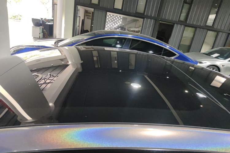 Used Tesla Model 3 2022 Rear-Wheel-Drive Version Roof