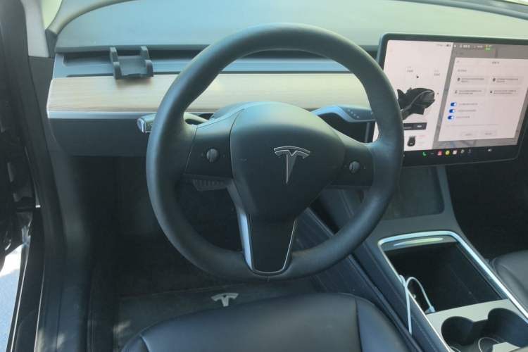 Used Tesla Model 3 2022 Rear-Wheel-Drive Version Steering Wheel