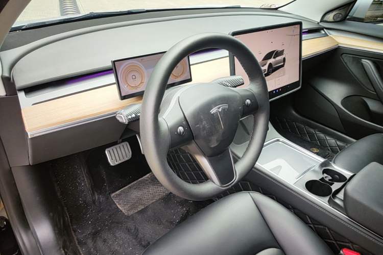 Used Tesla Model 3 2022 Rear-Wheel-Drive Version Steering Wheel