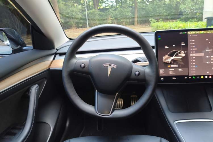 Used Tesla Model 3 2022 Performance High-Performance All-Wheel-Drive Version Steering Wheel