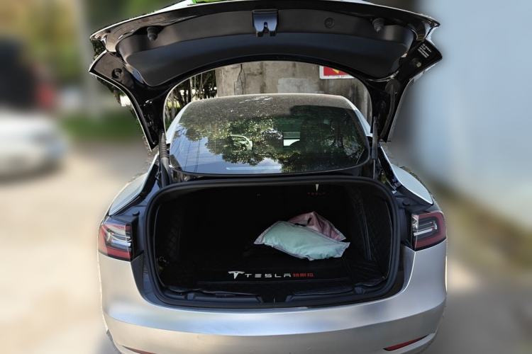 Used Tesla Model 3 2022 Rear-Wheel-Drive Version Trunk