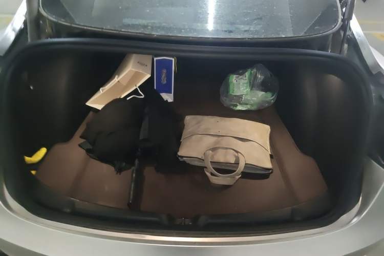 Used Tesla Model 3 2022 Rear-Wheel-Drive Version Trunk