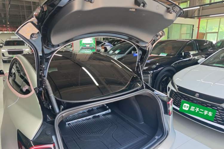 Used Tesla Model 3 2022 Rear-Wheel-Drive Version Trunk