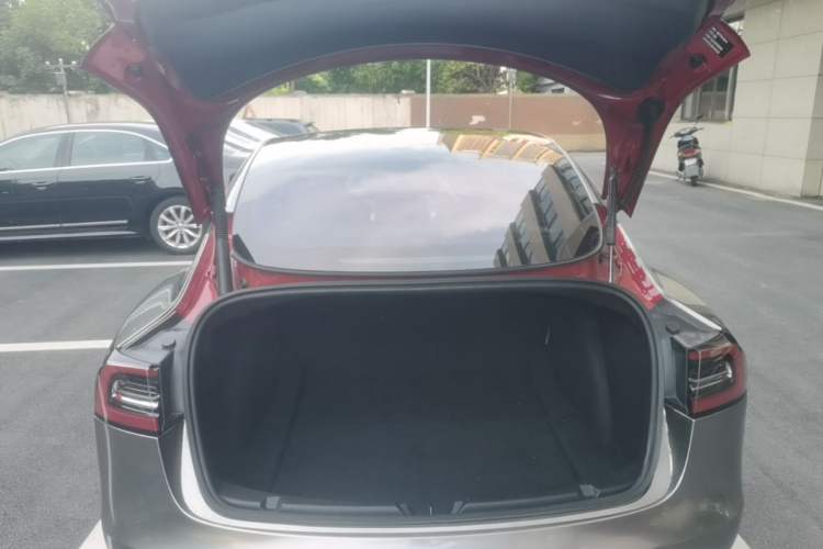 Used Tesla Model 3 2022 Performance High-Performance All-Wheel-Drive Version Trunk