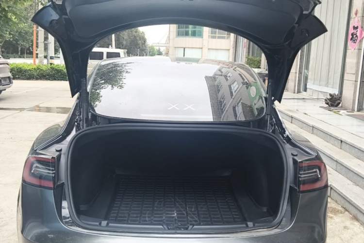 Used Tesla Model 3 2022 Rear-Wheel-Drive Version Trunk
